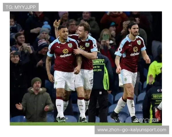 桑德兰3比0轻取伯恩利,塔利比起脚挂死角